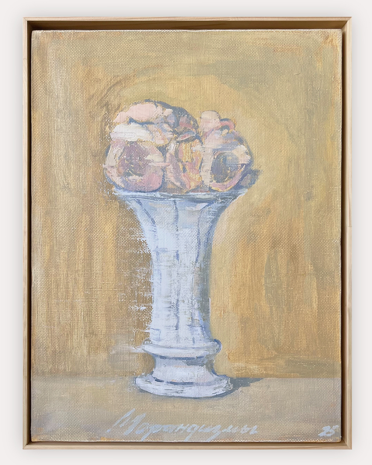 Натюрморт на охристом фоне серии 