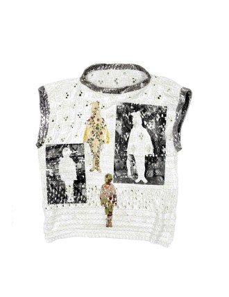 Работа Knitted T-shirt from the past